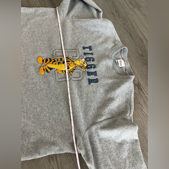 Vintage the Disney store Tigger Winnie the Pooh sweater - Picture 5 of 7